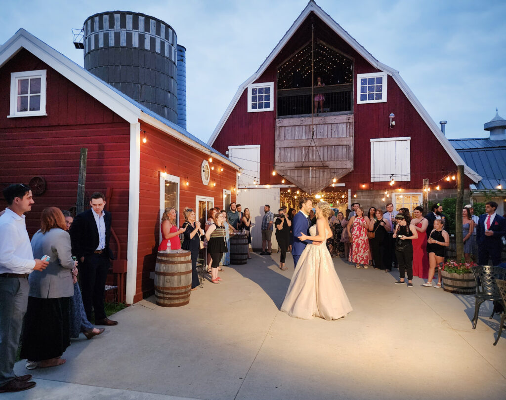 Essential Amenities to Consider for Your Perfect Minnesota Wedding Venue Experience